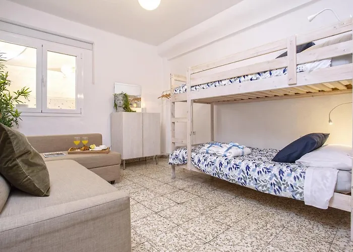 דירה -malagasunapts-merced Private Terrace *